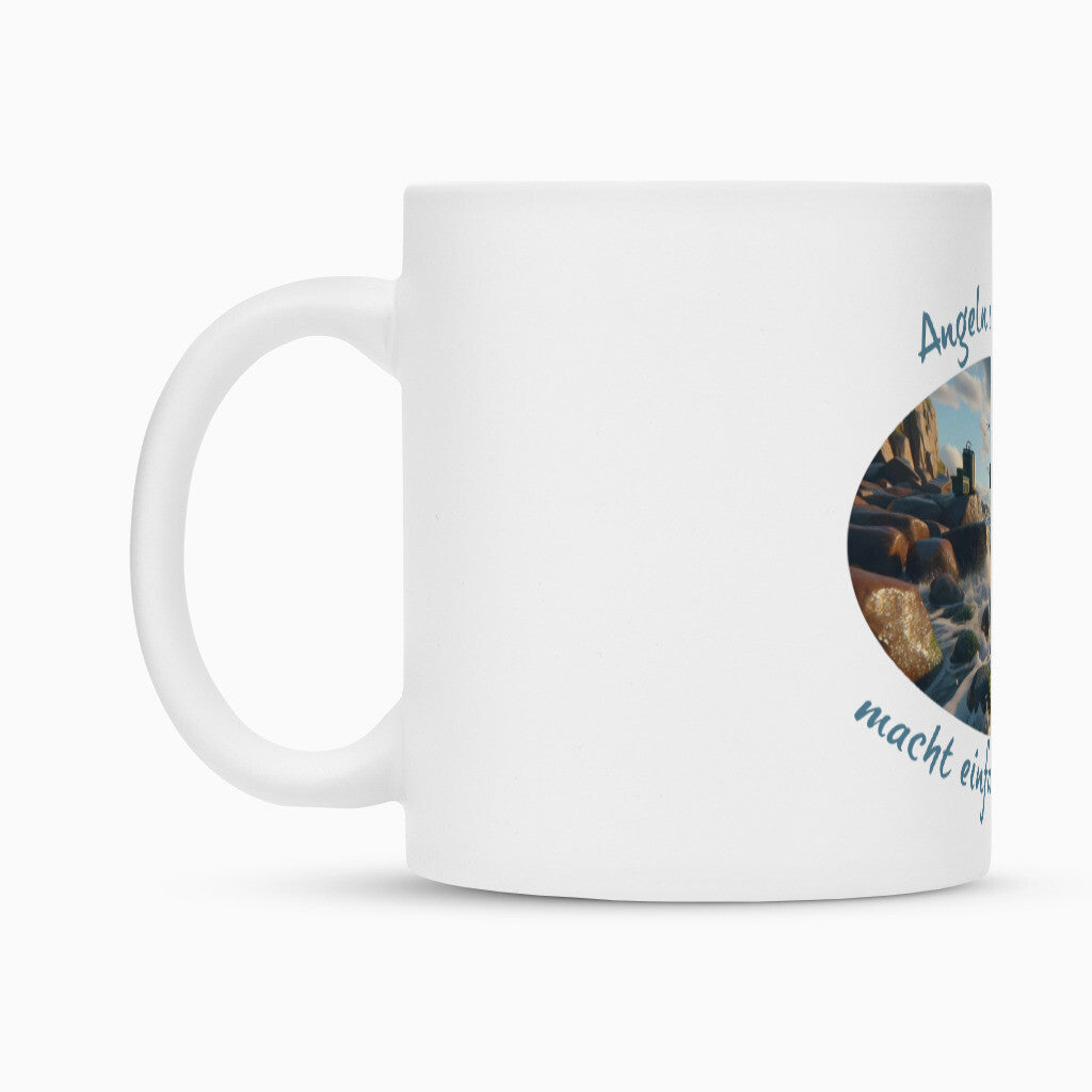 Keramik-Tasse weiß mit Abenteuer, "Angeln am Meer" seitlich